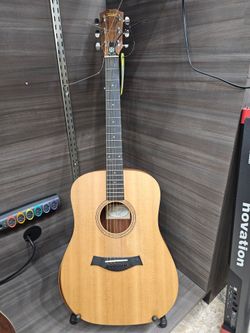 Taylor guitar [GNH023359]