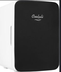 Mini fridge