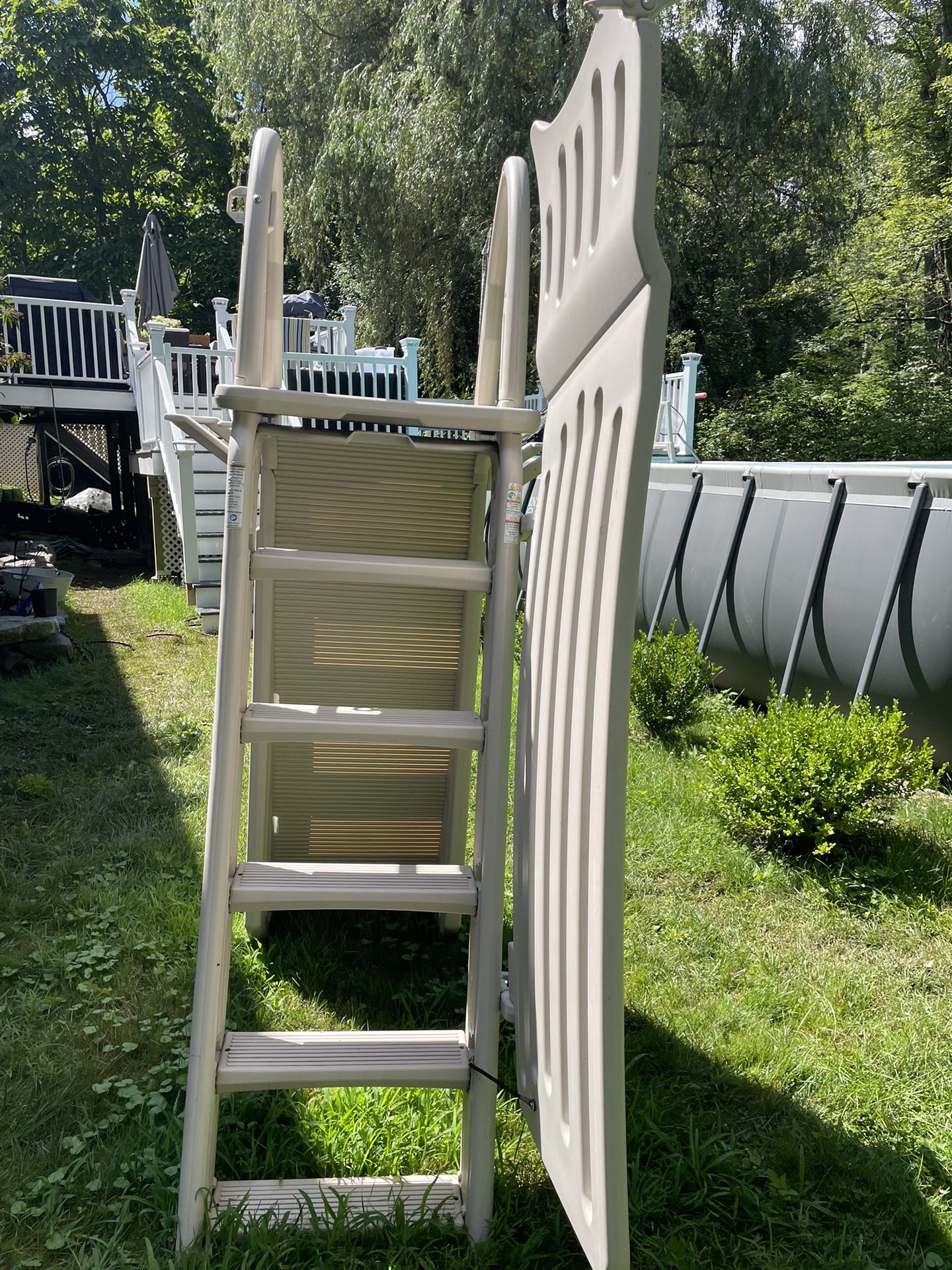 Confer Pool Ladder With Locking Gate