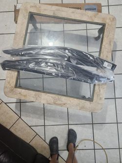 Side window deflectors Set