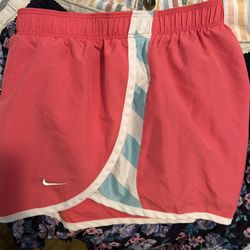 Women’s Short Size Medium 