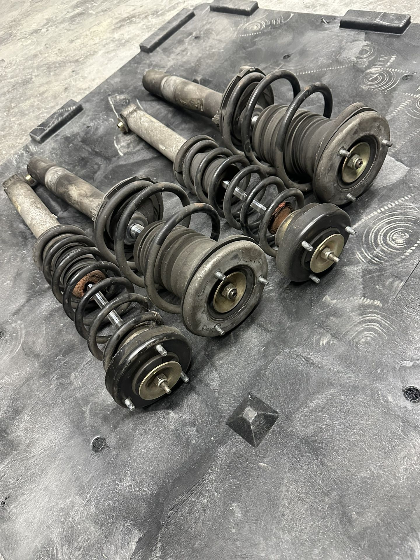 BMW E39 540i Stock Suspension