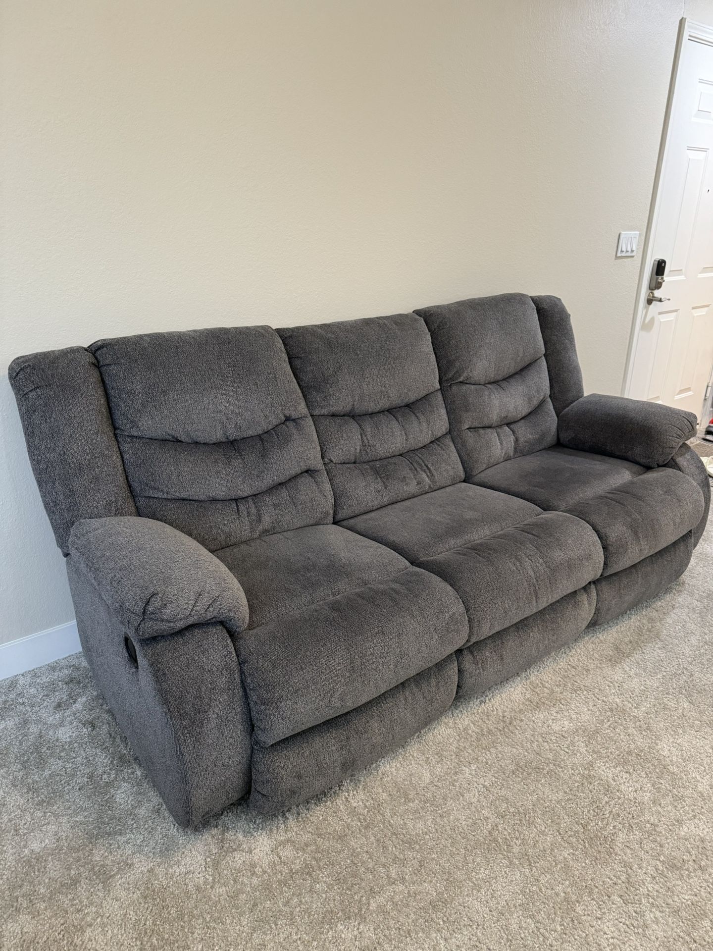Comfy 3-Seater Reclining Sofa - Great Condition