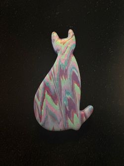 Handmade Marbled Polymer Clay Cat Brooch / Pin