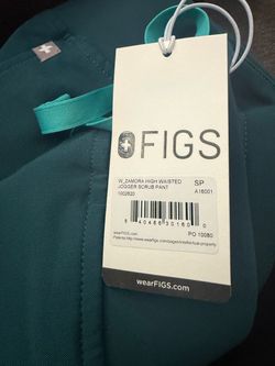 Figs scrubs