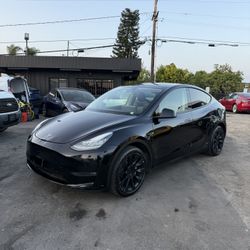 2022 Tesla Model Y Long Range Dual Motor 
