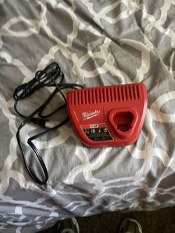 Milwaukee M12 Battery Charger
