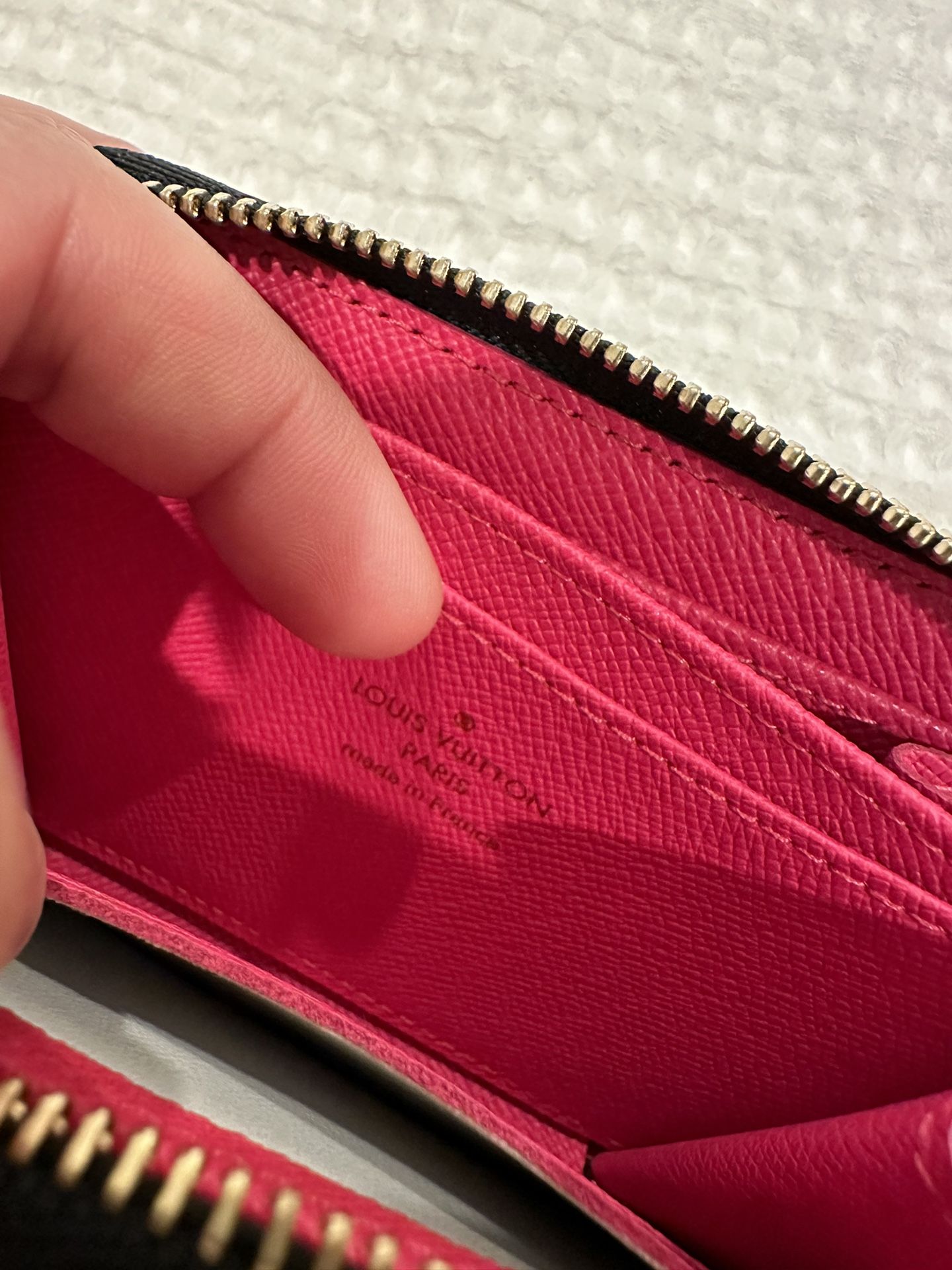 Authentic Louis Vuitton Zippy Coin Purse Multicolor