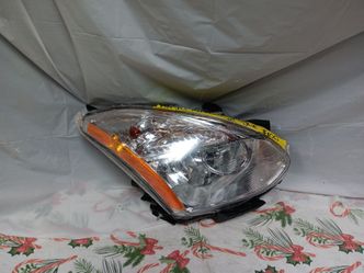 2008-10 Nissan Rogue Right Headlight