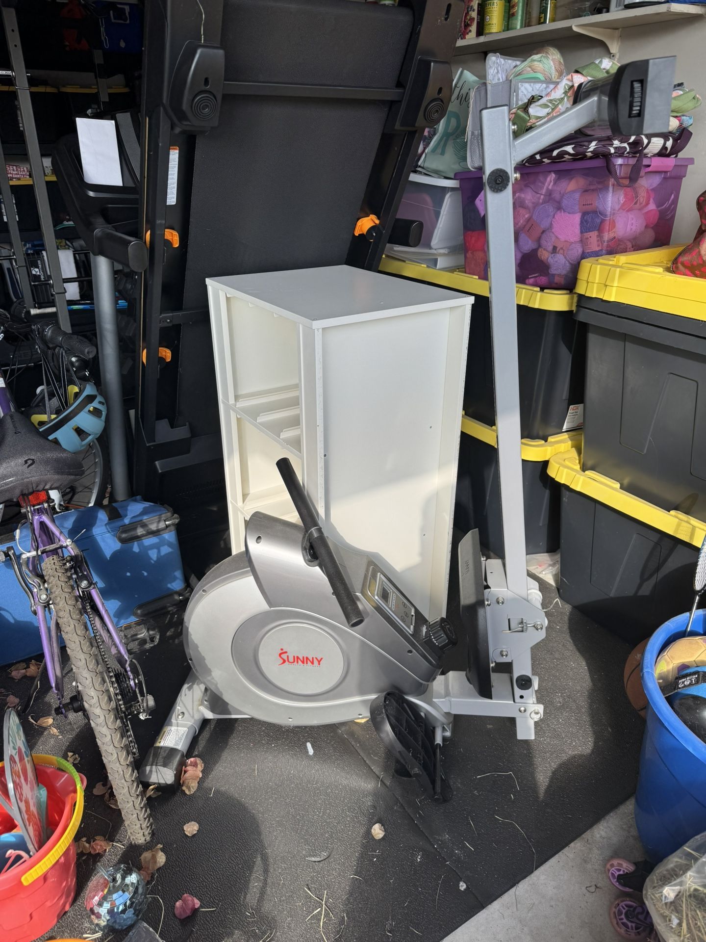Sunny Health Rowing Machine