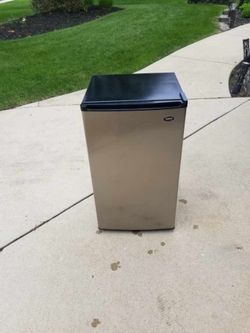 Small refrigerator