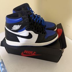 Air Jordan 1 Retro High Og Royal Toe 