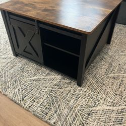 Lift top Coffee Table 