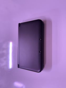 Nintendo 3DS XL Console - Black with Pen, SD Card & Charger Great Condition Works