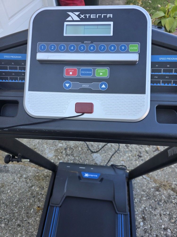 Xterra Treadmill TR150