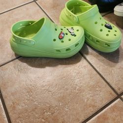 💚 Platform Green Crocs