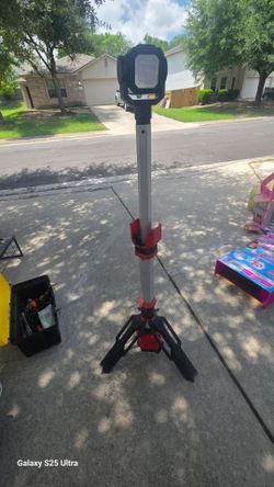 M12 millwaukee lamp