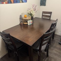 6 Piece Dining Room Set