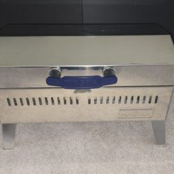 Portable Marine Magma barbecue grill with Carry bag.