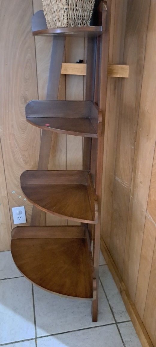 corner shelf ,height 6ft,,original price 135