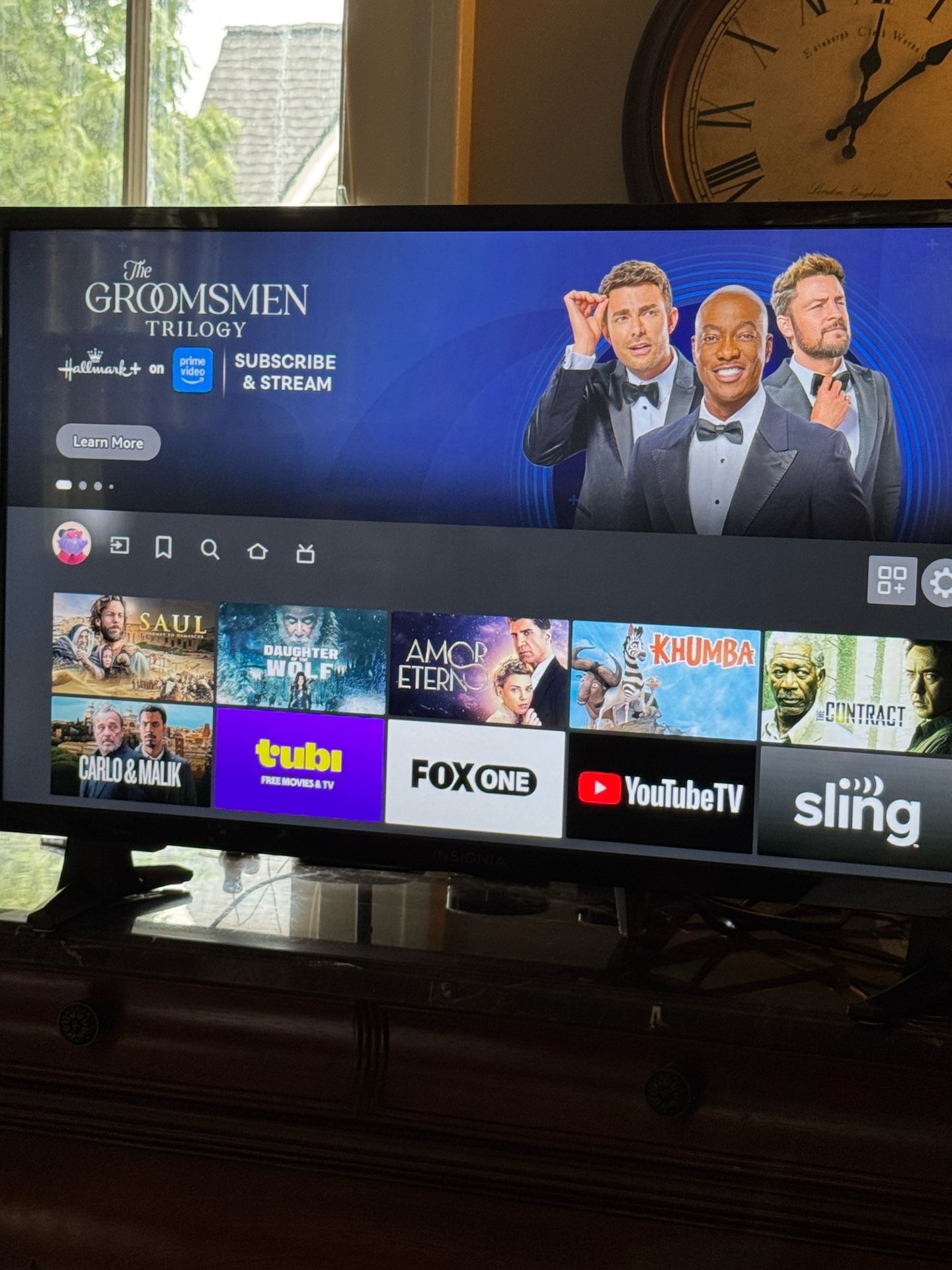 Insignia TV 32”