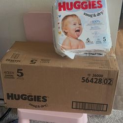 Huggies size 5.   $ 7 dlls  paquete