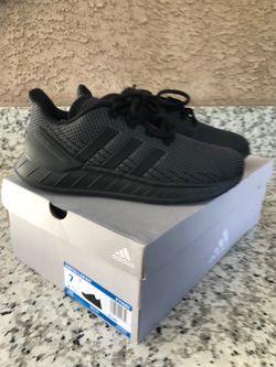 New adidas shoes size 7