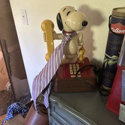 Perfect condition 1970s Snoopy phone