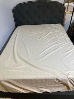 FULL SIZE BED