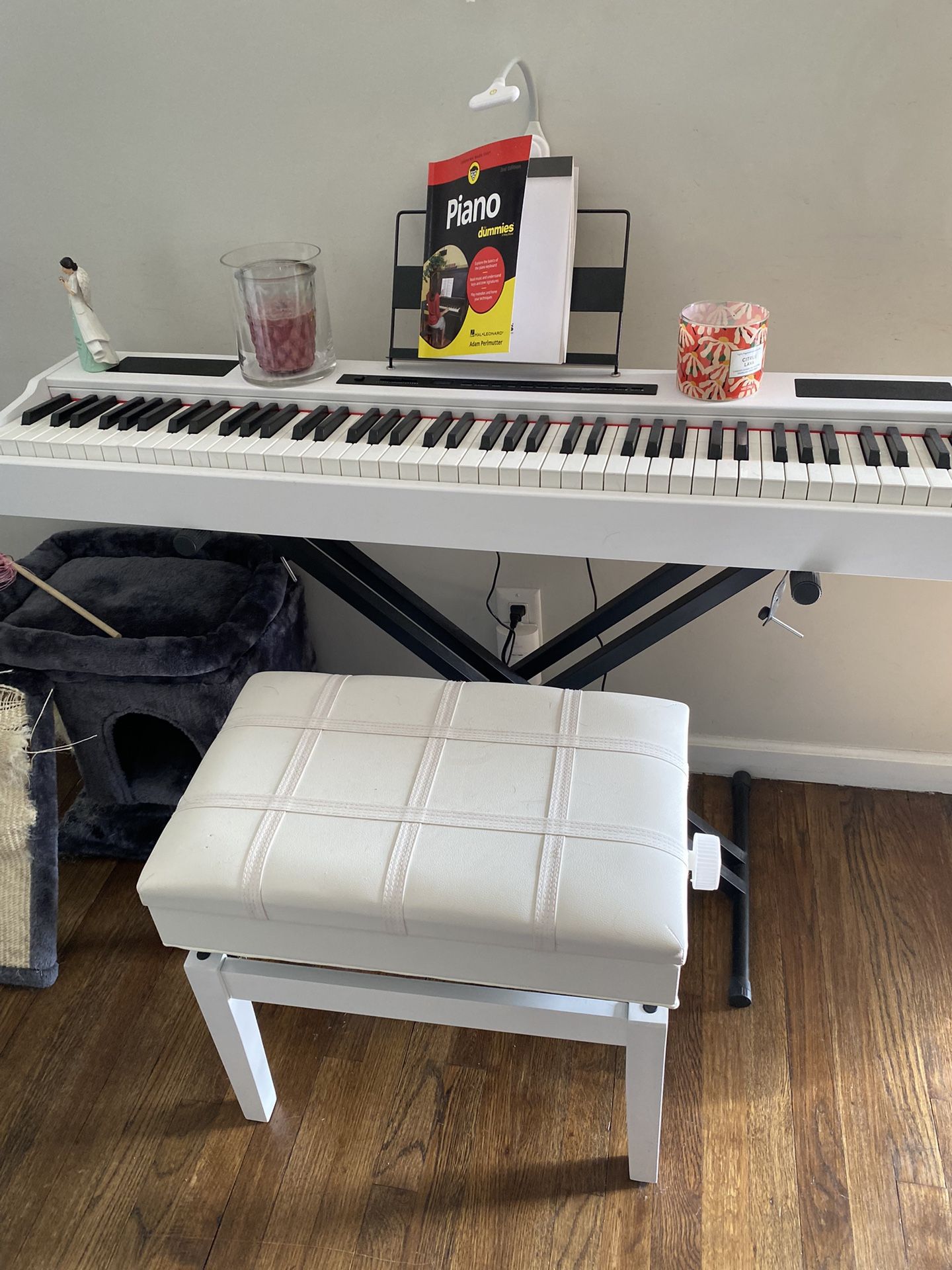 Full Size Electric Piano 125.00$