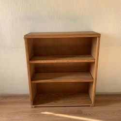 3 Shelf Cabinet