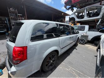 2014 GRAND CARAVAN 3.6L ENGINES/ TRANSMISSION AND PARTS
