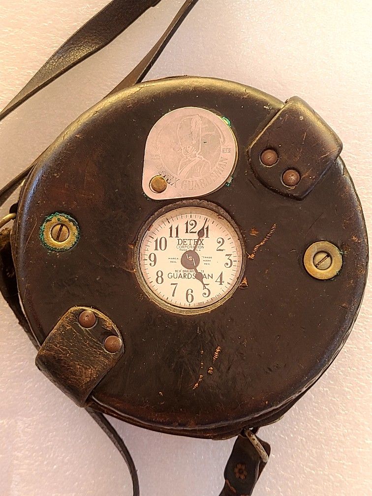 VINTAGE DETEX GUARDSMAN WATCH CLOCK.