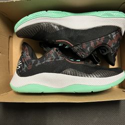 Under Armour Curry HOVR Splash 2 (Size 10)