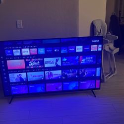 VIZIO TV Inteligente 4K UHD LED HDR de 65" 