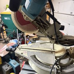 Makita Table Saw 10”