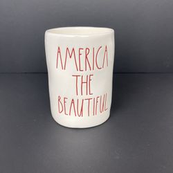 Rae Dunn candle