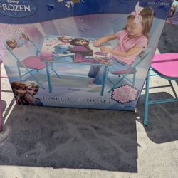 Frozen Table And 4 Chairs **  Marker Board
