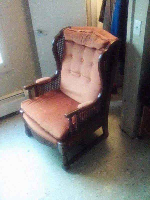 Antique Compty Chair