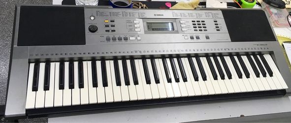 Yamaha PSR-353 Keyboard