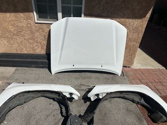 2014. Toyota. Tacoma.   PARTS.