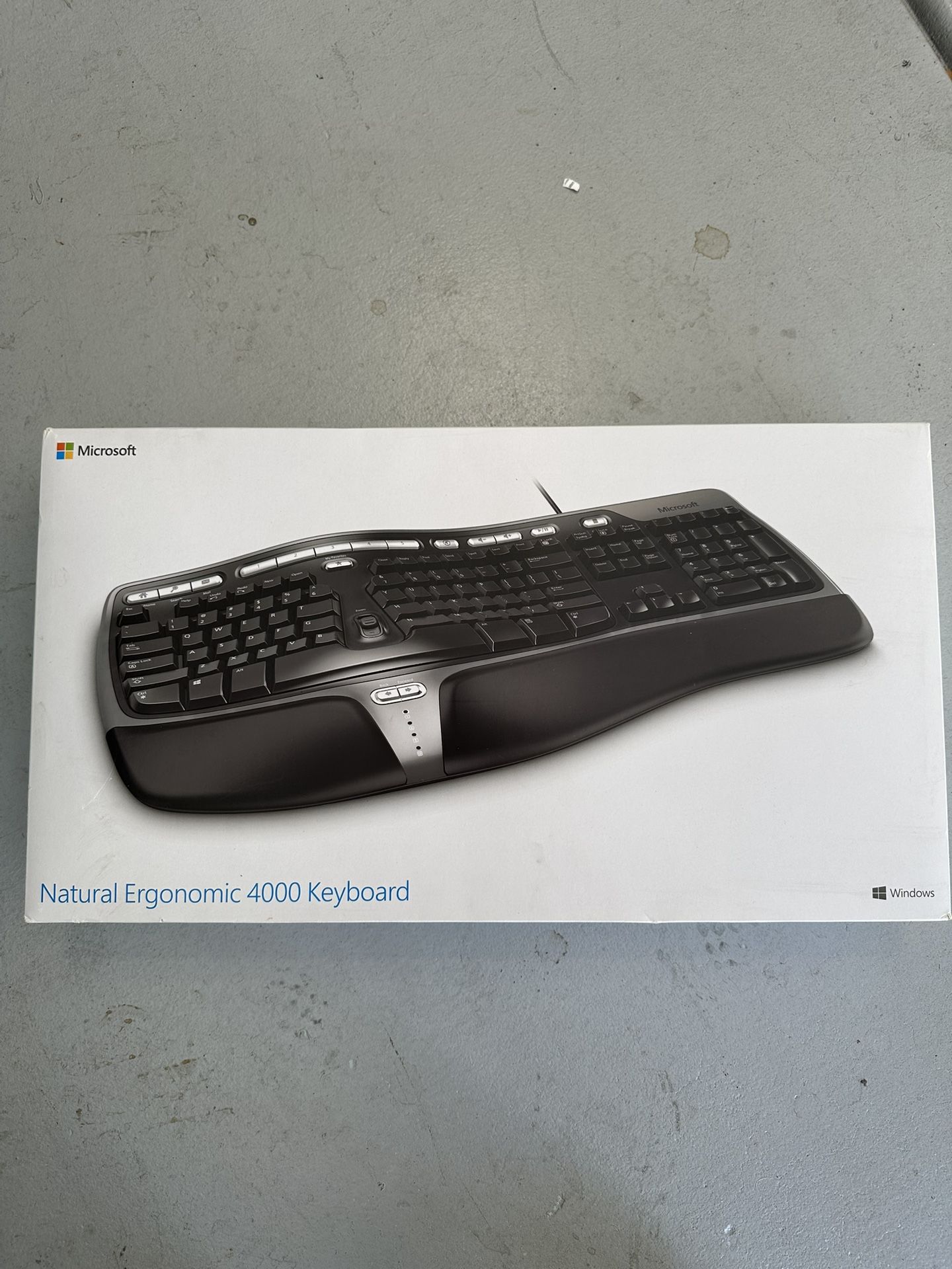 Microsoft 4000 Natural Ergonomic Keyboard (wired)