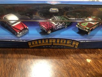 LOWRIDER MAGAZINE - CUSTOM SERIES 1 (HOT WHEELS)