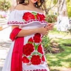 Vestidos Bordados Méxicanos - Beautiful Mexican Dresses  - Precios Varian - Prices Vary
