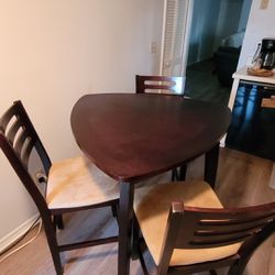 Tall Dinning Table And Chairs