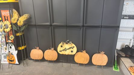 Fall Pumpkin Metal Garden Decoration