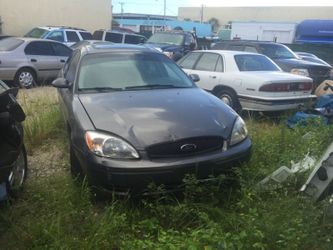 2005 Ford Taurus
