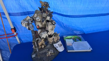Titanfall Collector's edition Statue