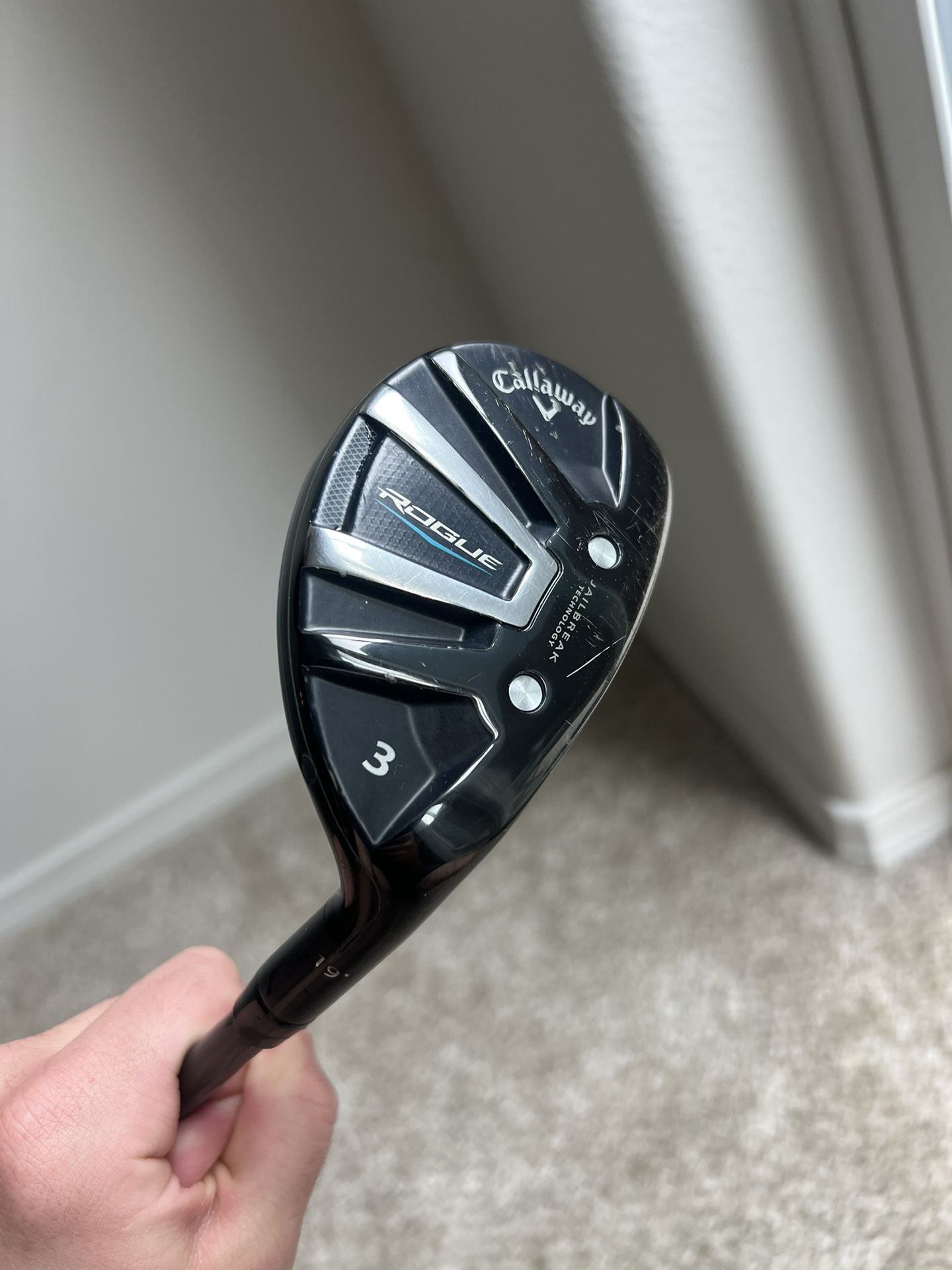Callaway Rogue 3 Hybrid Golf Club (with head cover)