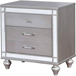 Furniture Of America Xulu Contemporary Solid Wood 2-Drawer Nightstand In Silver 